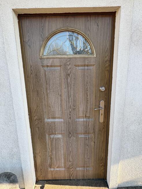 Drzwi wejściowe do domu antywłamaniowe