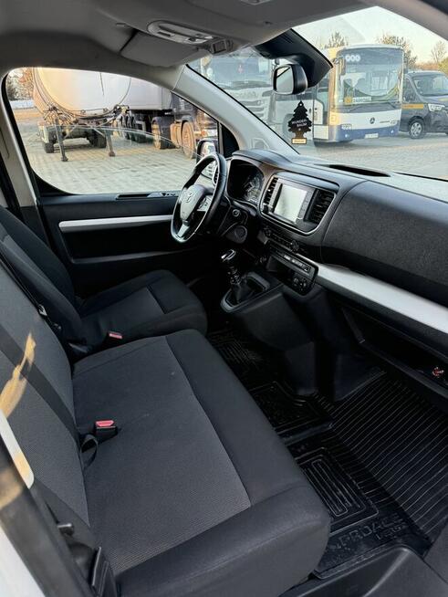 Wynajem busa 9 osobowego na doby oraz usługi transportowe