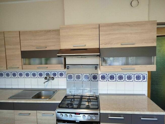 Meble kuchenne + stół w bardzo dobrym stanie