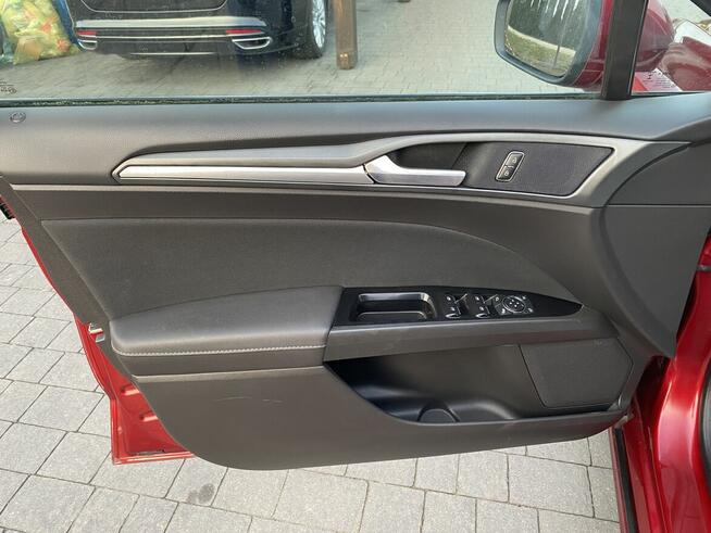150 KONI TITANIUM FUL LEDY NAWIGACJA Radio sync3