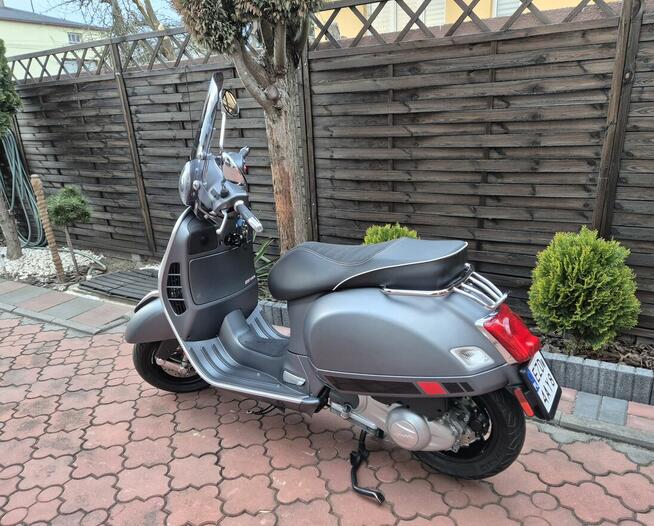 Vespa GTS 300 Super Salon Polska
