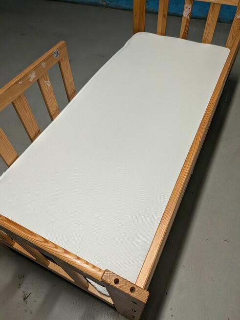 Łóżko dziecka 160x70 solidne wzmocnione z porządnym materace