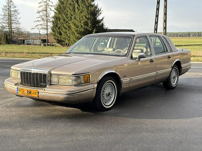 Lincoln Town Car Executive Series 1991