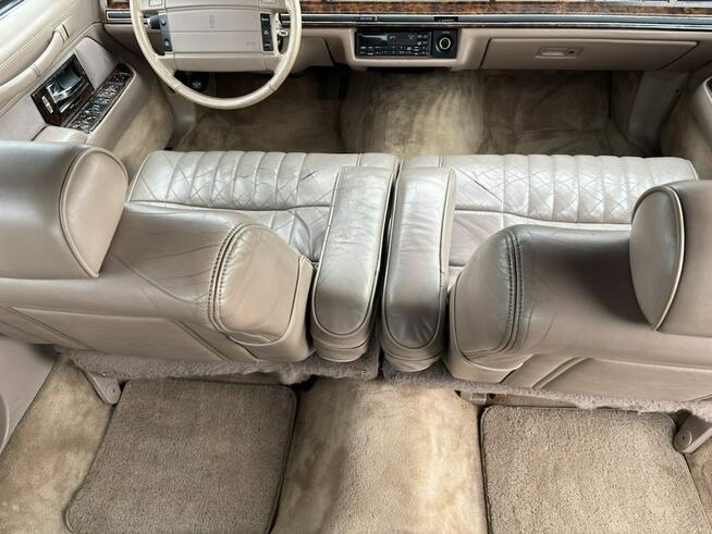 Lincoln Town Car Executive Series 1991