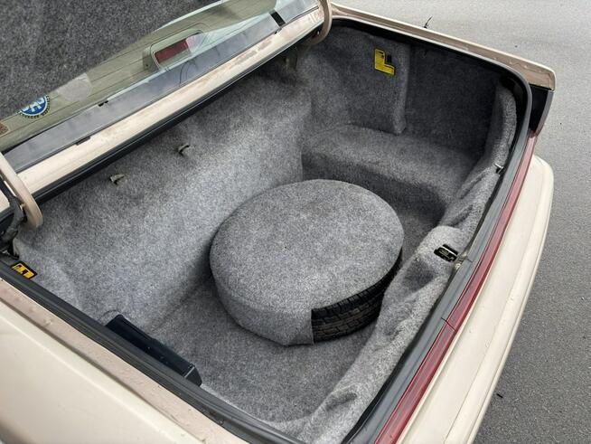 Lincoln Town Car Executive Series 1991