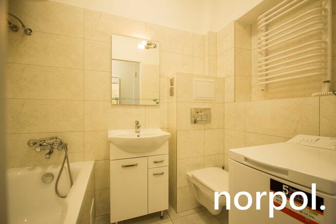 Mieszkanie z osobną sypialnią, jasną kuchnia, widokiem na Wawel