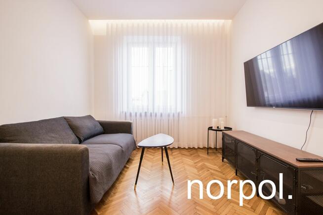 Komfort i funkcjonalność: mieszkanie z osobną sypialnią, Starowiślna