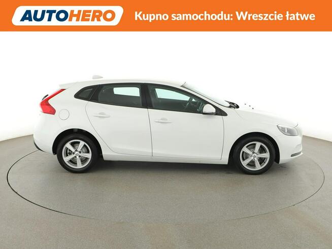 Volvo V40 navi PDC tempomat grzane fotele LED