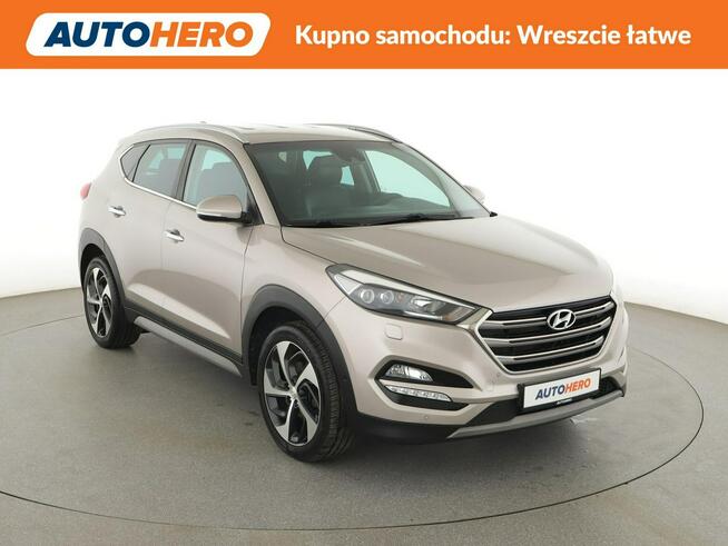 Hyundai Tucson Premium automat 177KM 4x4 skóra navi kamera LED hak grzane+wentyl. fot