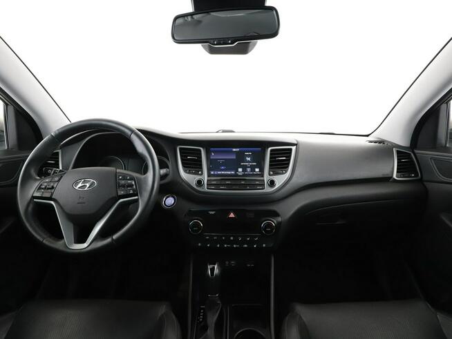 Hyundai Tucson Premium automat 177KM 4x4 skóra navi kamera LED hak grzane+wentyl. fot