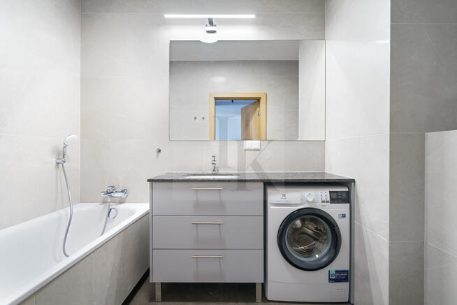 Zupełnie nowe mieszkanie z garażem-Pauza Ochota