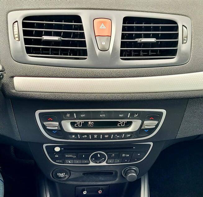 Renault Megane Nowy rozrząd! Po serwisie! Ksenon! Parktronic! Hans Free! Zamiana też!