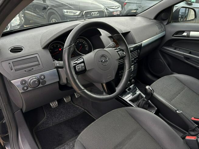 Astra GTC 1.6 benzyna 116km XENON klima CZUJNIKI serwis BEZWYPADE 2010