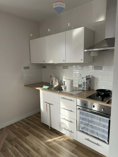 Nowoczesny budynek z magazynem,duża działka 1,1 ha