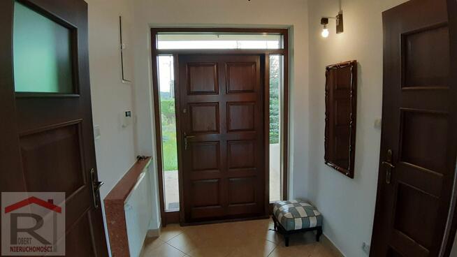 Dom z 2012r na działce 1,77 ha.