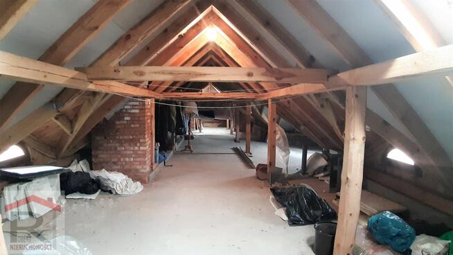 Dom z 2012r na działce 1,77 ha.