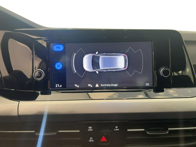 Volkswagen Golf VIII 1.0 eTSI Life DSG Hatchback