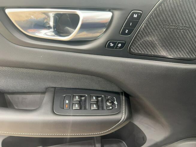 Volvo XC 60 B5 B AWD R-Design aut Kombi