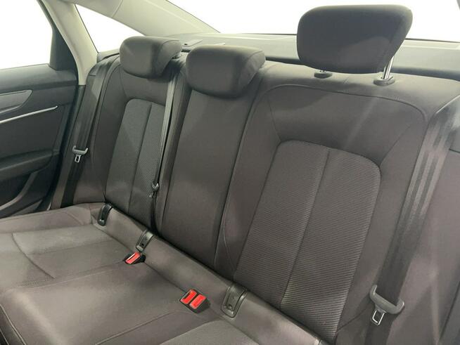 Audi A6 Limousine 40 TDI mHEV S tronic Sedan