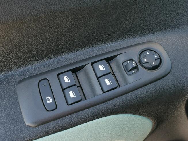 Citroen Berlingo 1.2PT 110KM Eu6 Long -7 Osób -7 pełnych foteli -Hak -bagażnik dachowy