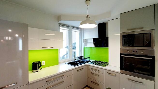 2 pokoje z garderobą – ul. Dzieci Warszawy 37