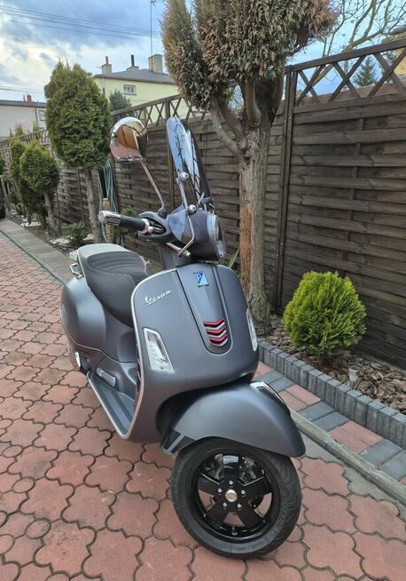 Vespa GTS 300 Super Salon Polska