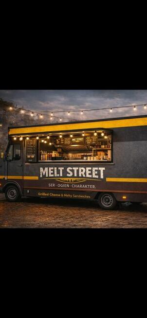 MENAGER obiektu weselno-noclegowego i pracownik Food Track