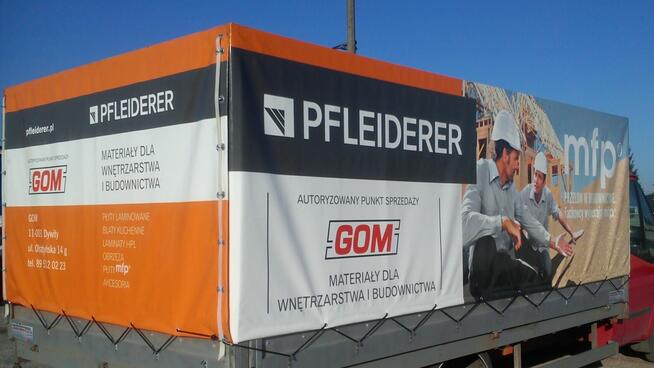 Produkcja plandek na samochody i przyczepy – trwałe wykonani