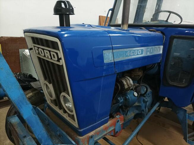 Ciągnik Ford 4600