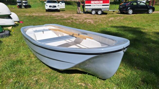 Łódka wędkarska, na ryby ,rekreacyjna, turystyczna