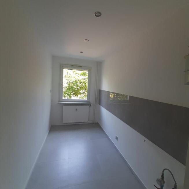 Mieszkanie trzypokojowe Legnica oś. Piekary A.