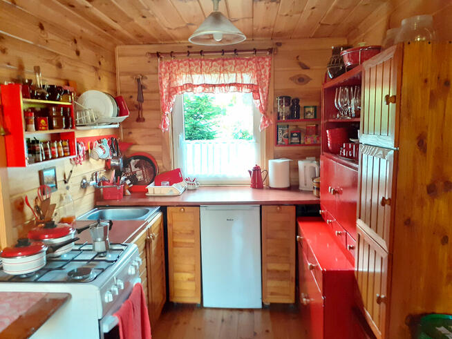 Działka rekreacyjna ROD 300 m² z domkiem 25 m²