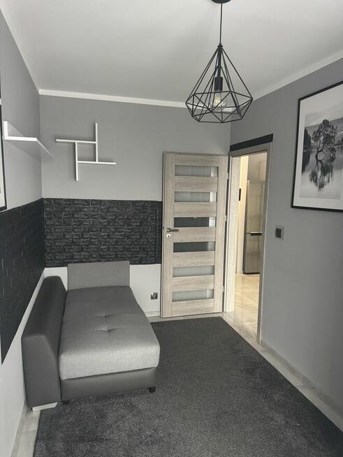 Zamienię mieszkanie 38 m2 , 2 pokoje z balkonem na większe