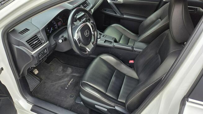 Lexus CT 1.8 HSD 136KM LIFT Kamera PDC LEDY Skóra Navi Super stan