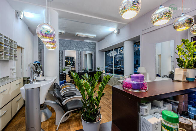 Salon fryzjersko-kosmetyczny | Wspólna