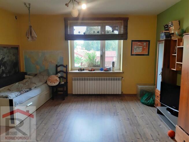 Duży dom i budynki „na biznes”