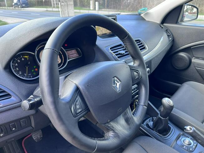 Renault Megane 1.6 101KM Klima Navi Tempomat EL szyby Bez Rdzy Stan BDB BEzwypa Opłac