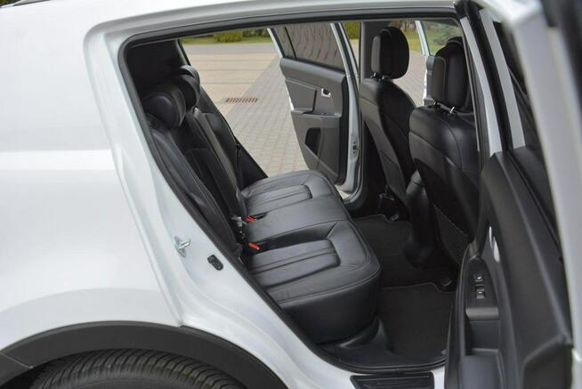 Lift Biała Perła Ledy Duża Navi Skóry Kamera 2xParktr. ASO Kia