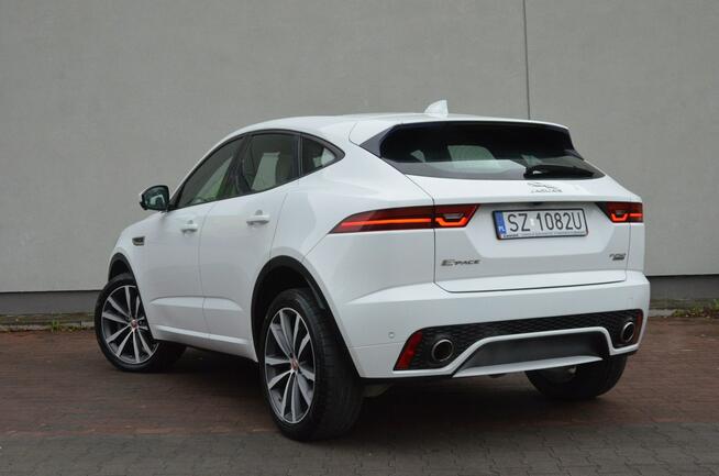Jaguar E-Pace 2.0 i 250 KM R-Dynamic AWD/ Panorama/ Meridian/ Ele.fotele/ Kamera 360