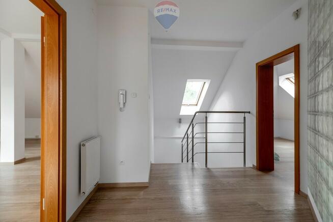 900m od Pałacu na cele komercyjne lub mieszkaniowe