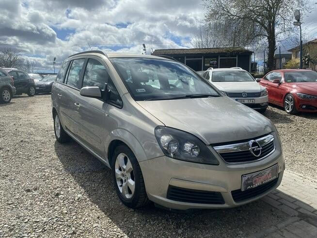 Opel Zafira 1.9 cdti 101 KM 7 os. Klima nowe tarcze opony nowy PT techniczne bdb