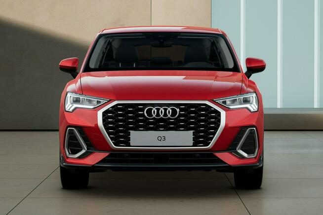 Audi Q3 LEASINGod103%_S line_LED_Virtual_El.klapa_SoundSystem_Tempomat_19"_FV