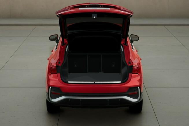 Audi Q3 LEASINGod103%_S line_LED_Virtual_El.klapa_SoundSystem_Tempomat_19"_FV