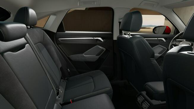 Audi Q3 LEASINGod103%_S line_LED_Virtual_El.klapa_SoundSystem_Tempomat_19"_FV