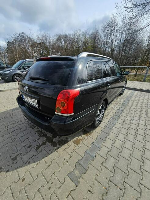 Toyota Avensis D4D 2.0 - 2004r