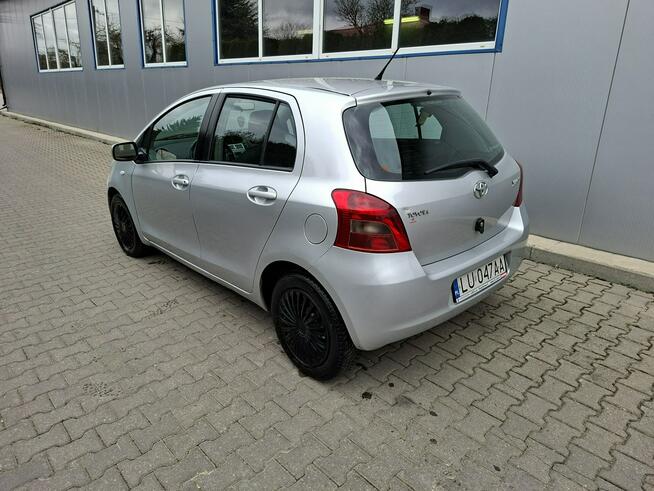 Toyota Yaris 1.3 benzyna 5 drzwi klimatyzacja wazne opłaty