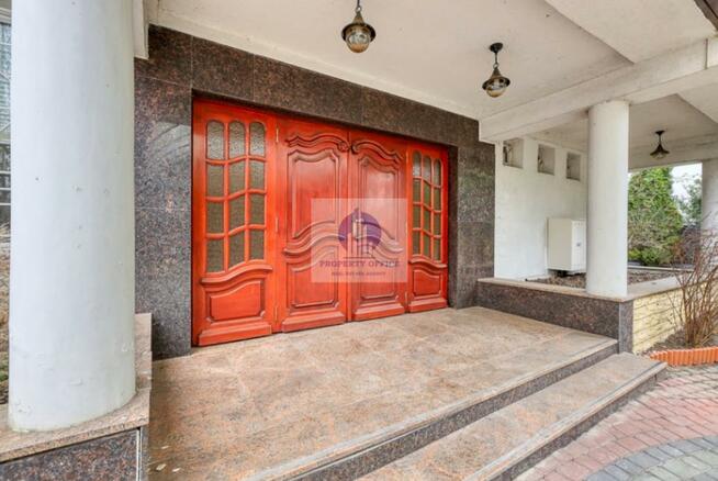 Dom Warszawa Praga-Południe, Saska Kępa, Obrońców