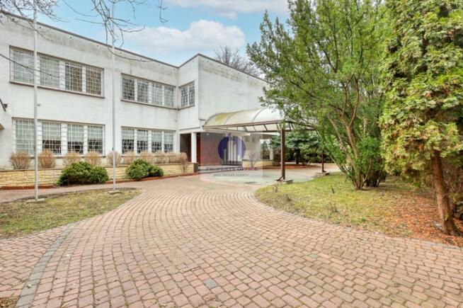 Dom Warszawa Praga-Południe, Saska Kępa, Obrońców