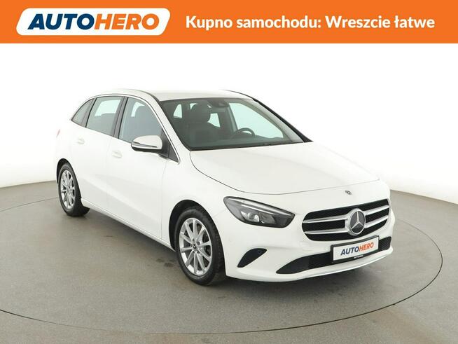 Mercedes B 250 B250 Automat Progressive Navi Tempomat Grzane Fotele MBUX Kamera LED