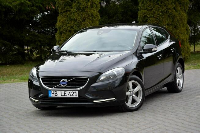 Volvo V40 Xenon Ledy Virtual Zegary Parktronik ASO Alu16 Nowe Opony